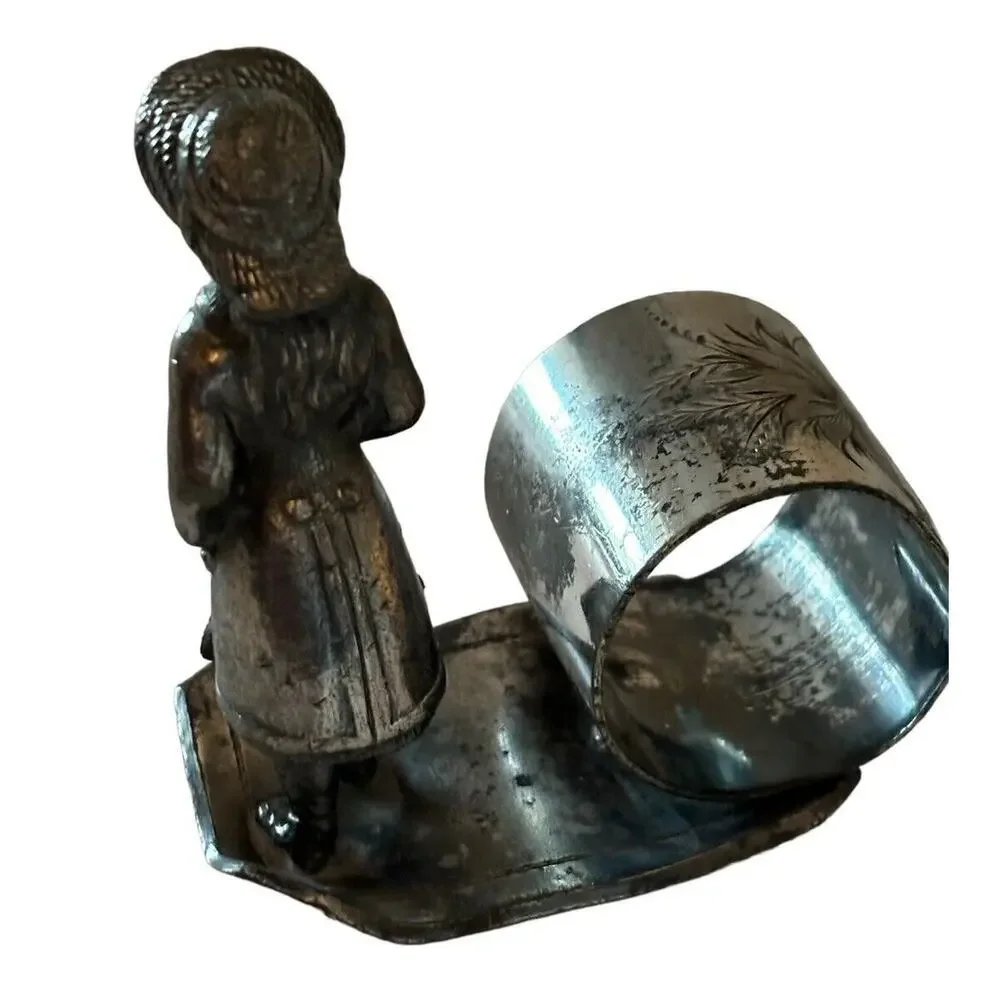 ANTIQUE AURORA S.P. MFG & CO. SILVERPLATE NAPKIN RING HOLDER 45 Victorian Girl
